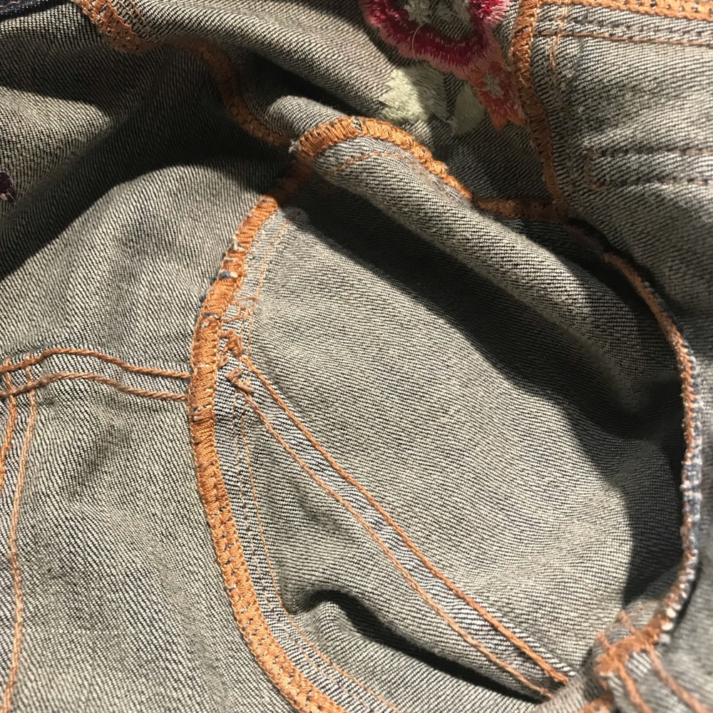 Jacket - Picture 10 of 11